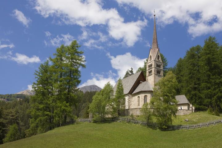 Chiesa-S-Giuliana_Vigo-di-Fassa